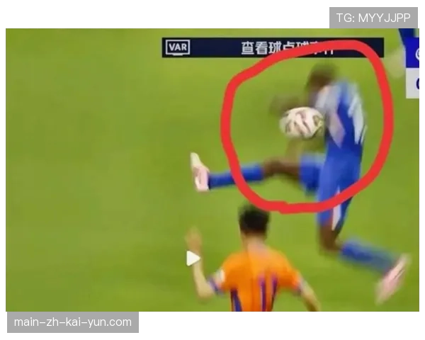 禁区接触动作判罚尺度分析 轻微接触是否值得判点球成焦点 禁区接触动作判罚尺度分析 轻微接触是否值得判点球成焦点